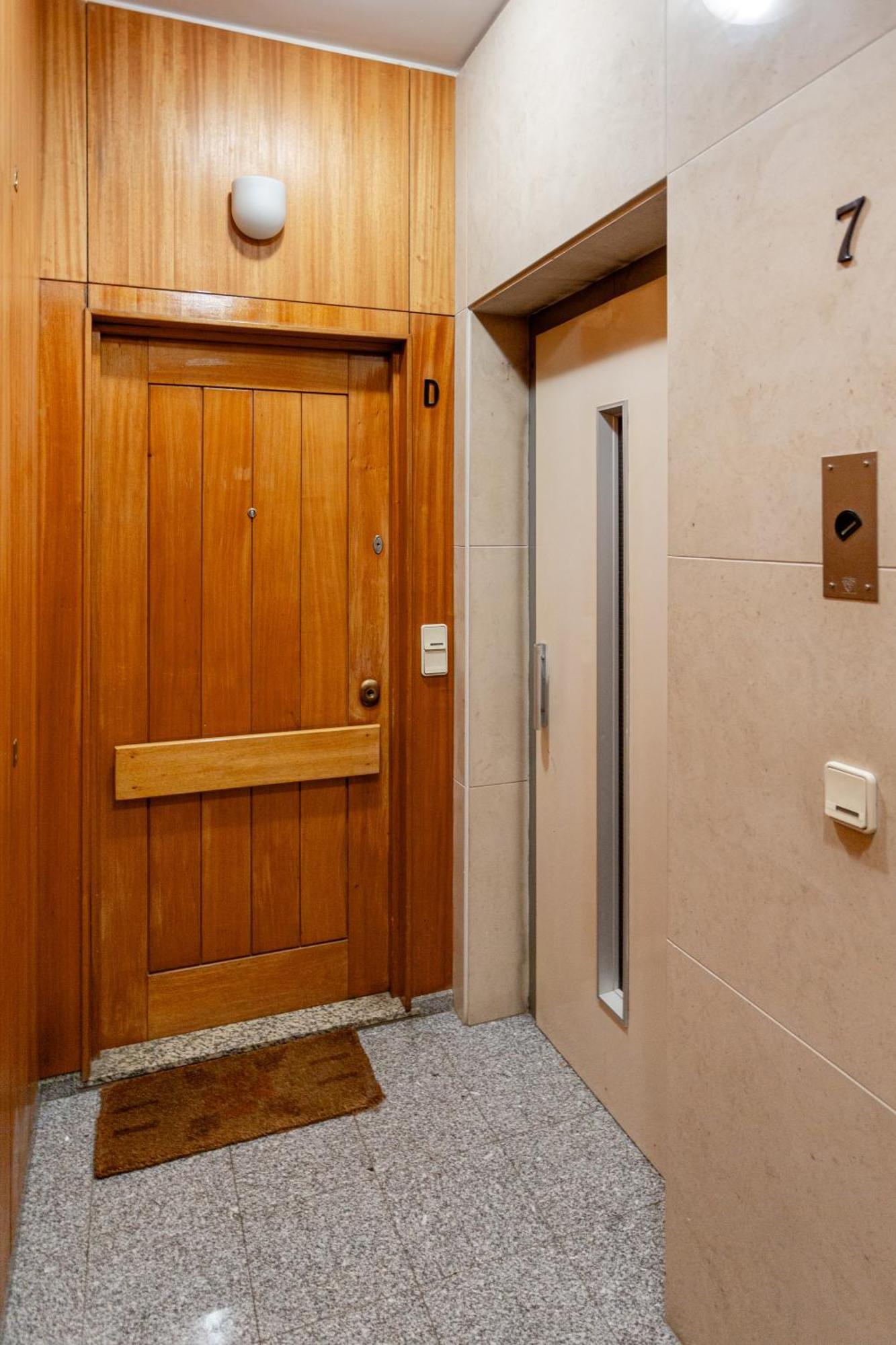 Joivy Stylish City Centre Flat With Parking Maia  Exterior photo